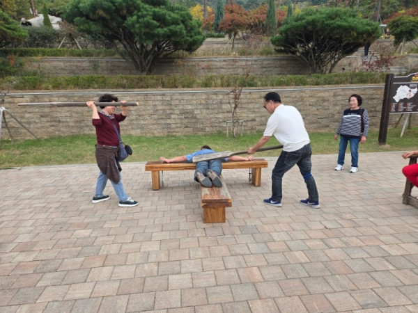 KakaoTalk_20261012_160247716_12.jpg